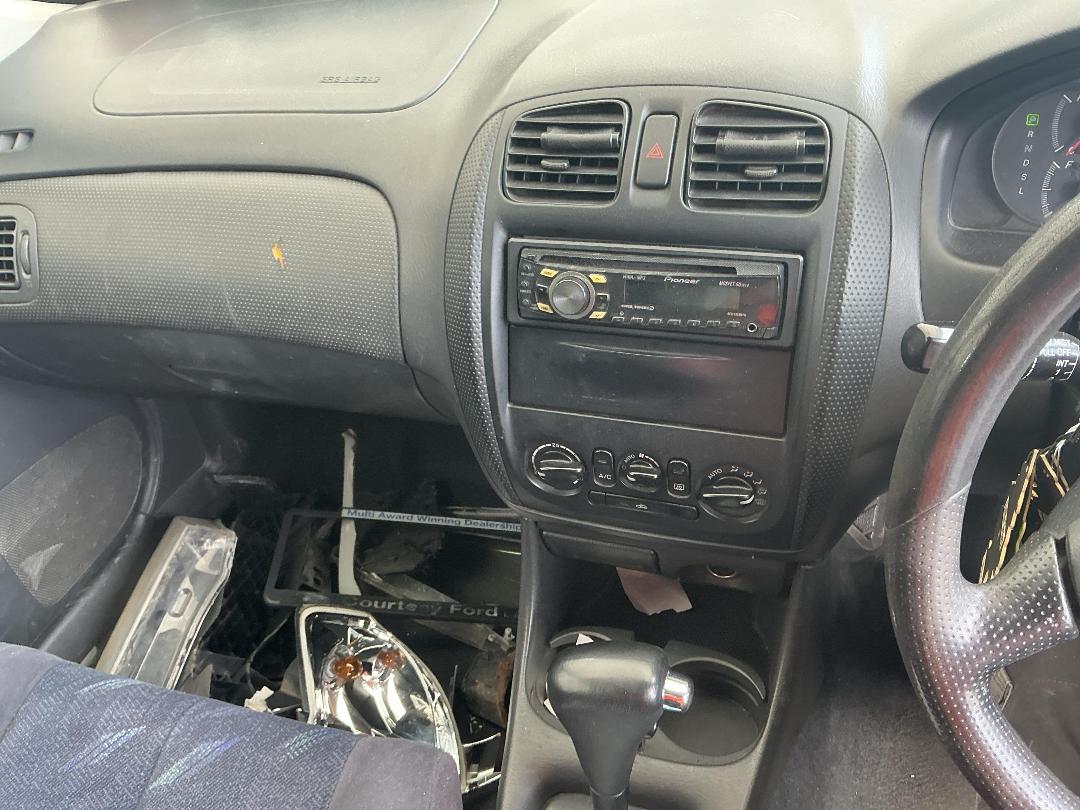 Photo '26' of Mazda Familia