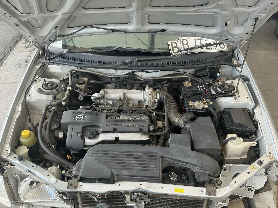 Photo '28' of Mazda Familia