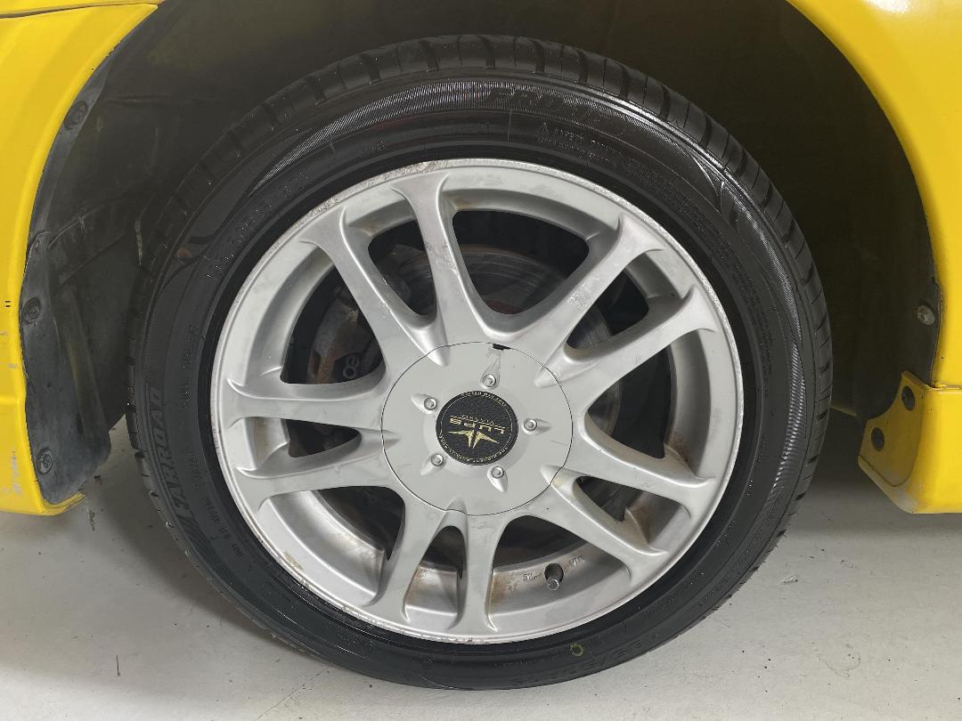 Photo '10' of Mazda Familia