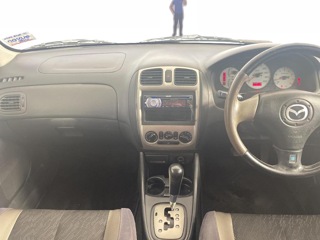 Photo '18' of Mazda Familia