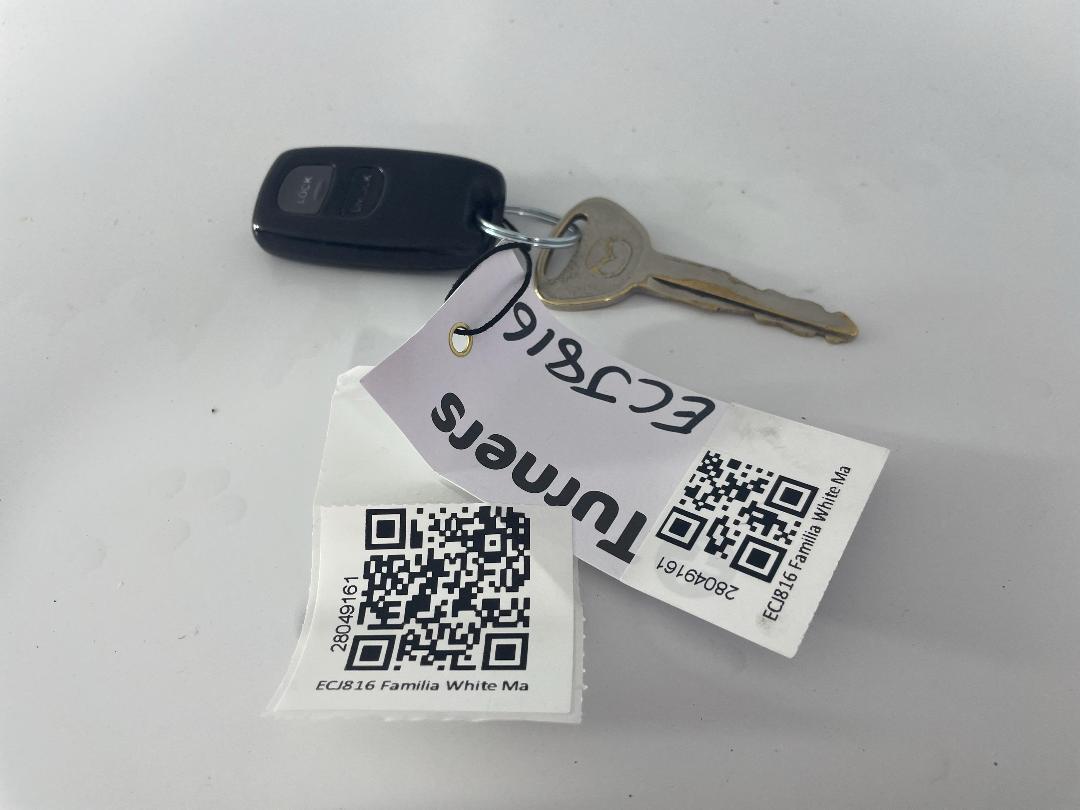 Photo '22' of Mazda Familia