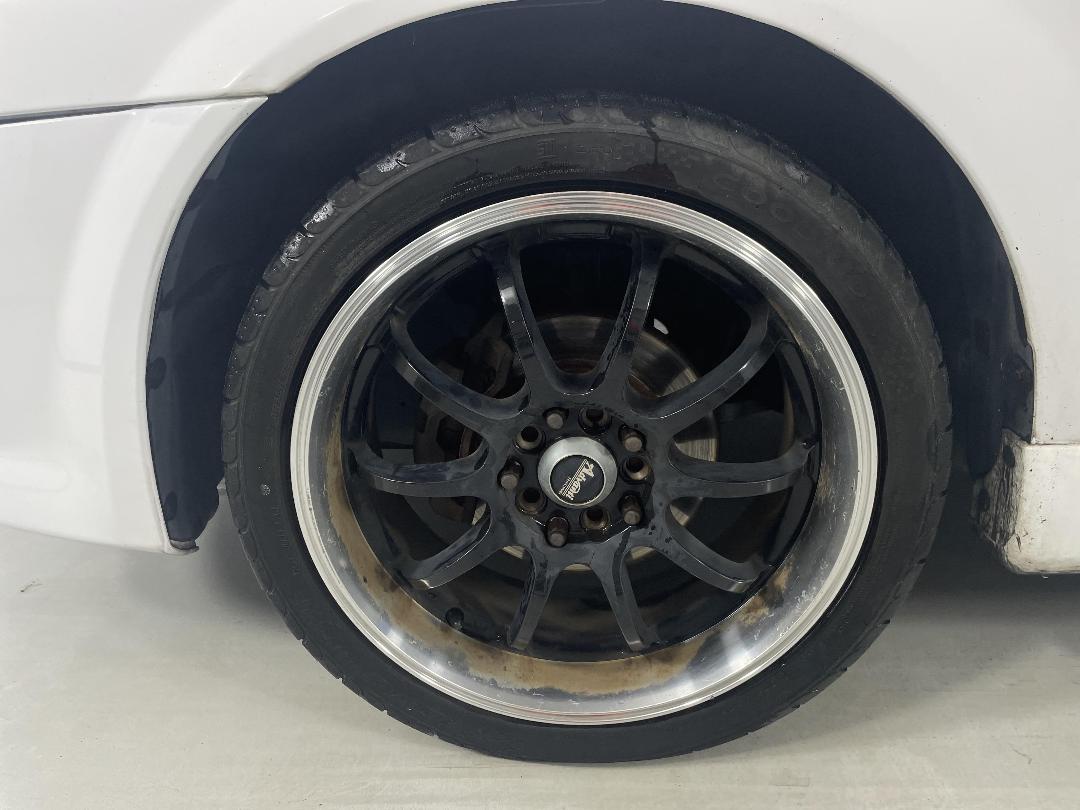 Photo '10' of Mazda Familia