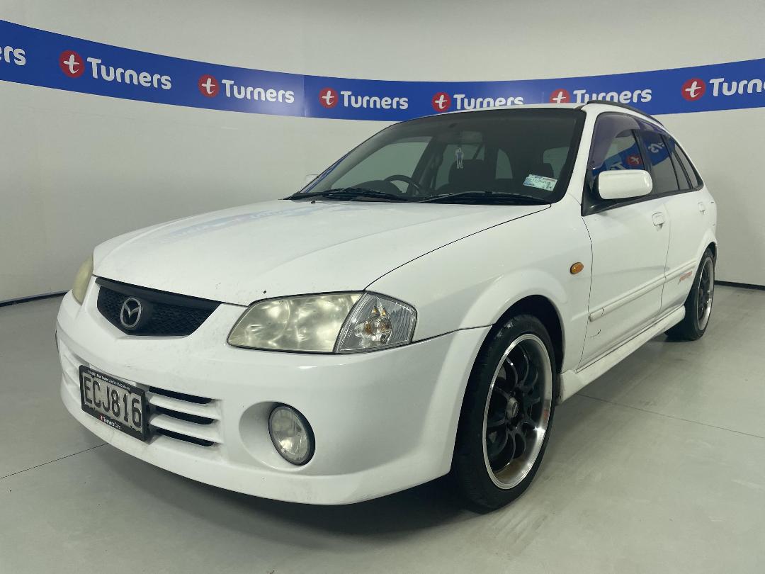 Photo '4' of Mazda Familia