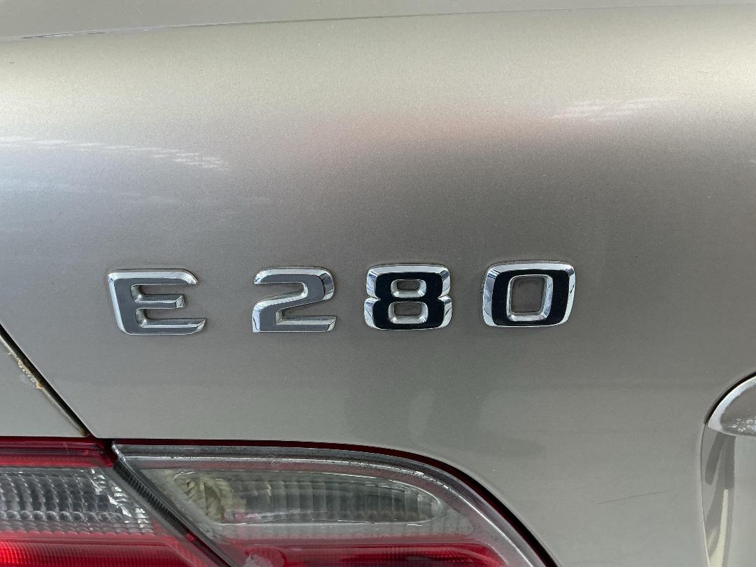 Photo '29' of Mercedes-Benz E280 Photo '29' of Mercedes-Benz E280