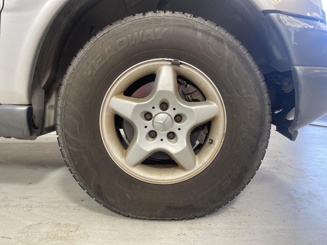 Photo '7' of Mercedes-Benz ML320 Photo '7' of Mercedes-Benz ML320