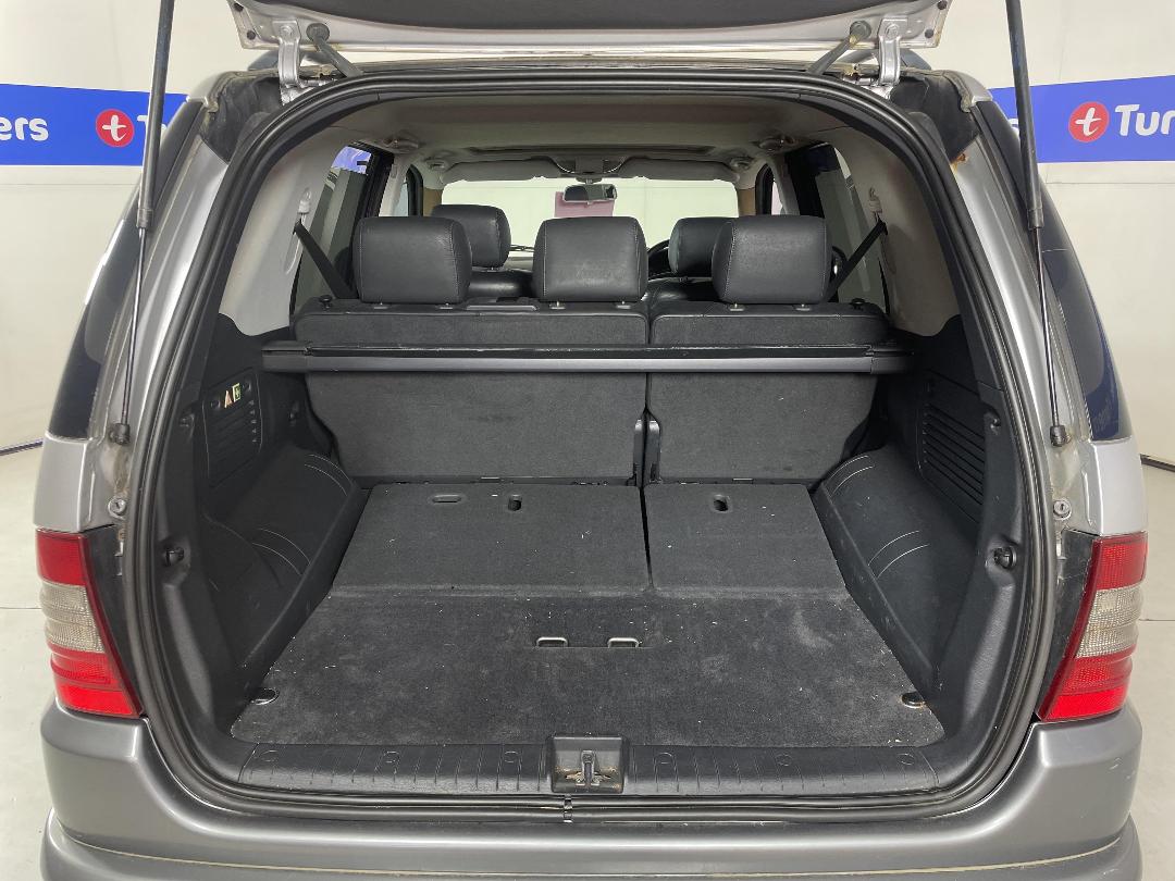 Photo '12' of Mercedes-Benz ML320 Photo '12' of Mercedes-Benz ML320