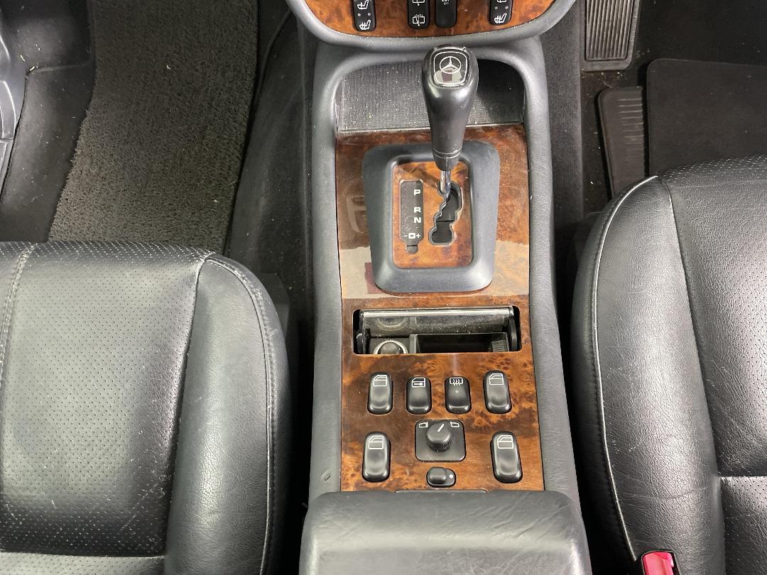 Photo '21' of Mercedes-Benz ML320 Photo '21' of Mercedes-Benz ML320