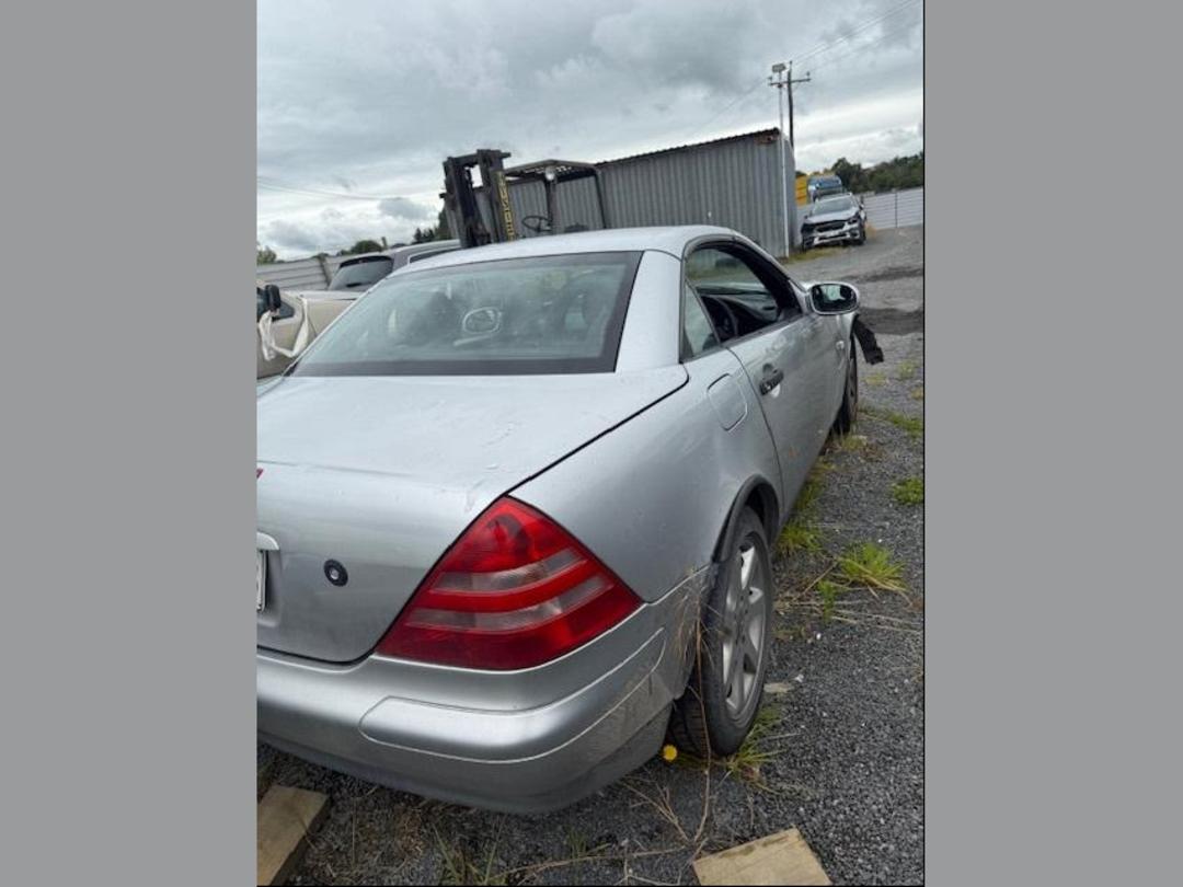 Photo '5' of Mercedes-Benz SLK230