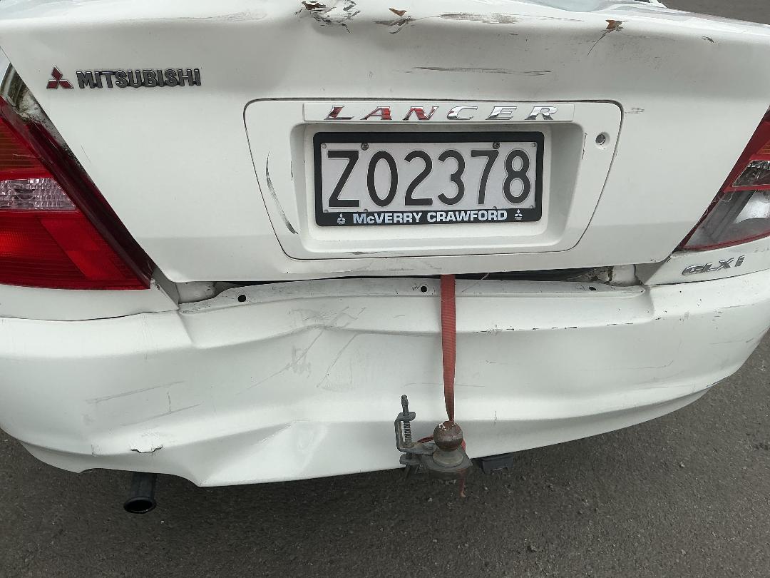 Photo '7' of Mitsubishi Lancer Glxi Photo '7' of Mitsubishi Lancer Glxi