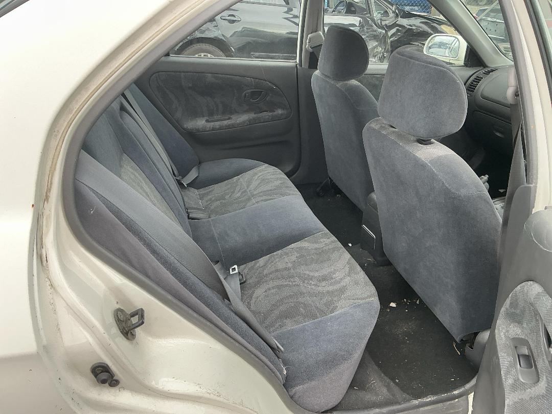 Photo '17' of Mitsubishi Lancer Glxi Photo '17' of Mitsubishi Lancer Glxi