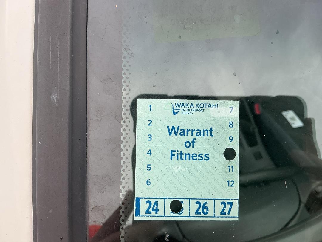 Photo '18' of Mitsubishi Lancer Glxi Photo '18' of Mitsubishi Lancer Glxi