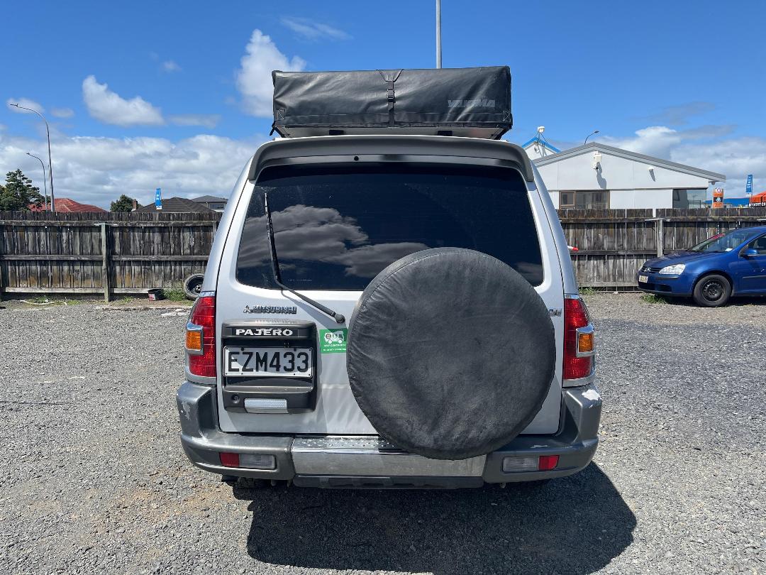 Photo '5' of Mitsubishi Pajero Photo '5' of Mitsubishi Pajero