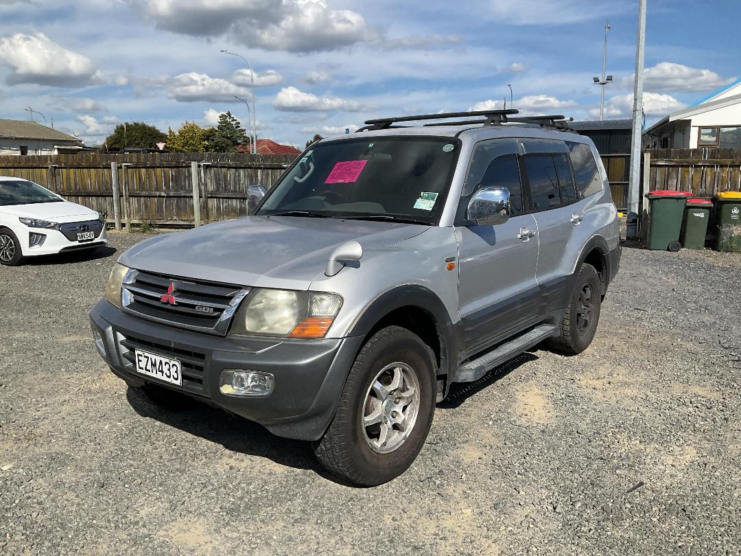 Photo '29' of Mitsubishi Pajero