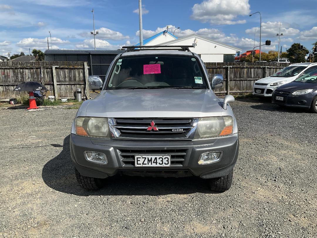 Photo '28' of Mitsubishi Pajero