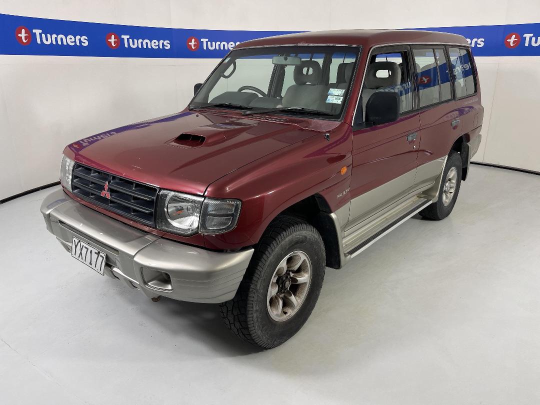 Photo '4' of Mitsubishi Pajero