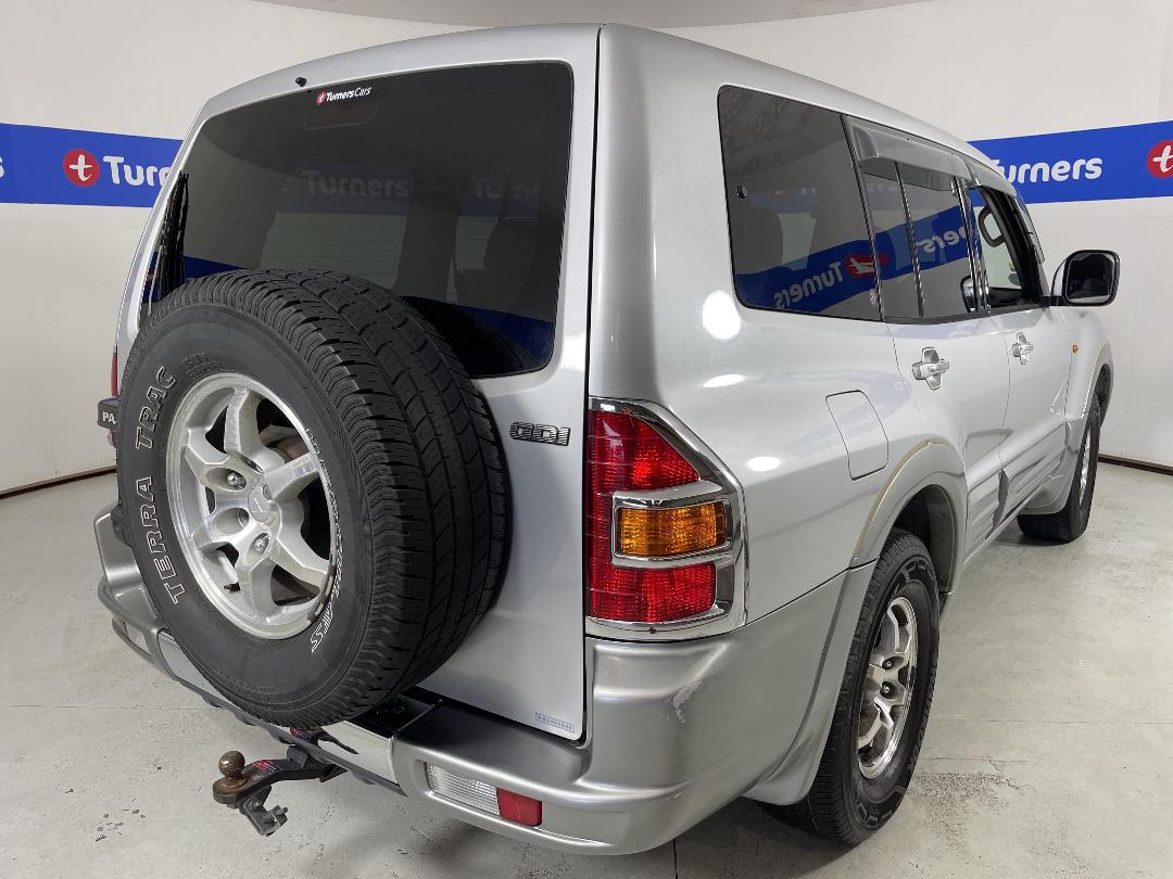 Photo '7' of Mitsubishi Pajero Photo '7' of Mitsubishi Pajero