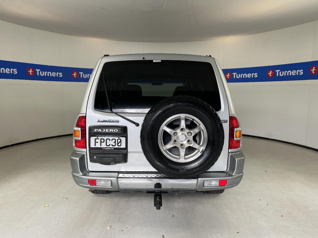 Photo '6' of Mitsubishi Pajero Photo '6' of Mitsubishi Pajero
