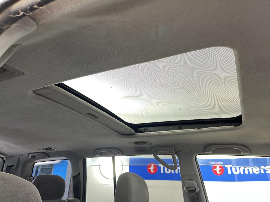 Photo '30' of Mitsubishi Pajero Photo '30' of Mitsubishi Pajero