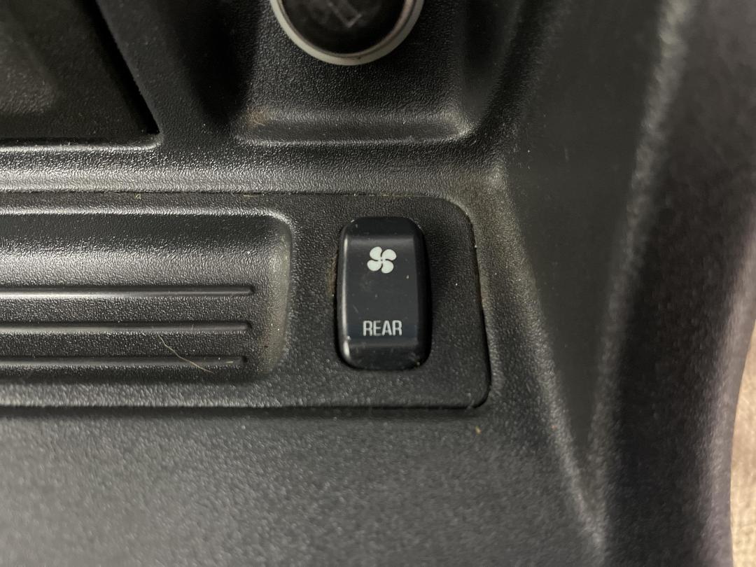 Photo '32' of Mitsubishi Pajero Photo '32' of Mitsubishi Pajero