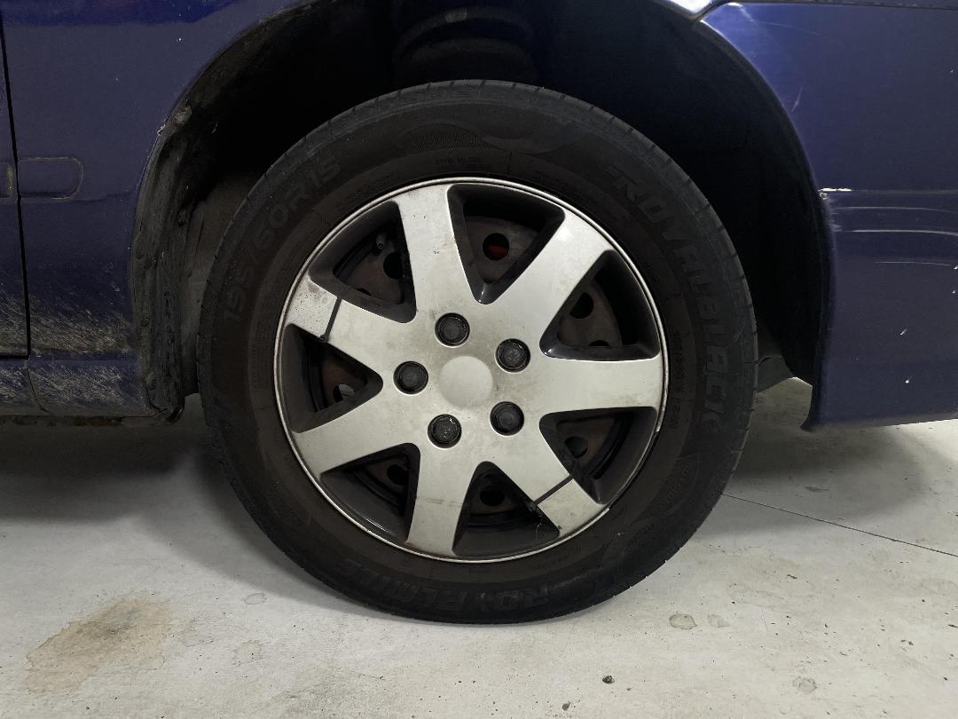 Photo '7' of Nissan Avenir Photo '7' of Nissan Avenir