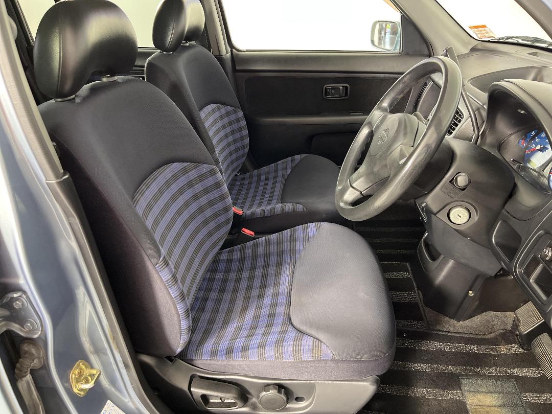 Photo '16' of Nissan Cube Photo '16' of Nissan Cube