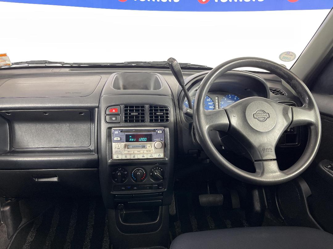 Photo '17' of Nissan Cube Photo '17' of Nissan Cube