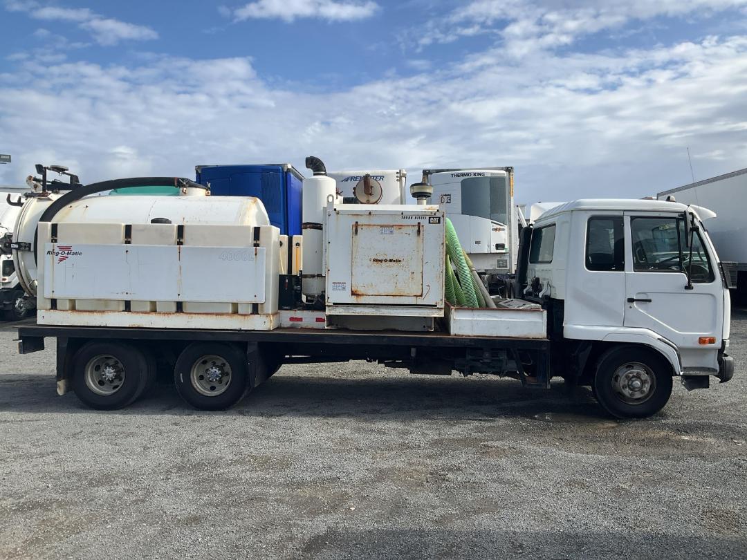 Photo '3' of Nissan Diesel MD235 Hydro Excavator