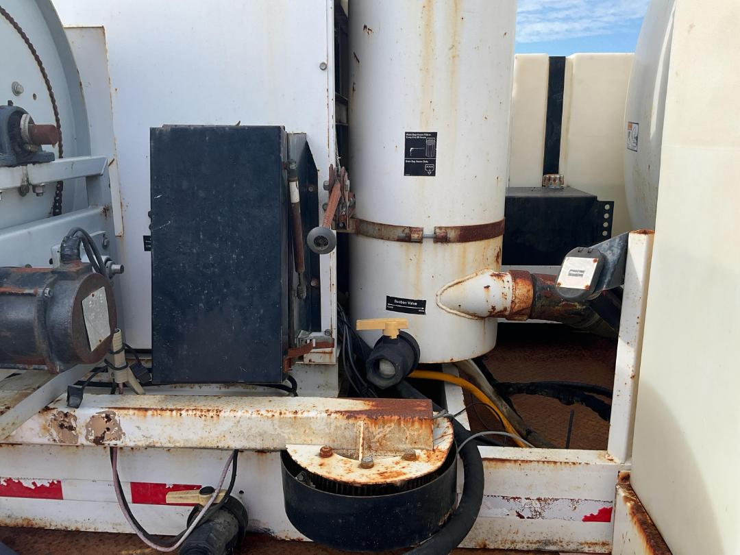 Photo '24' of Nissan Diesel MD235 Hydro Excavator