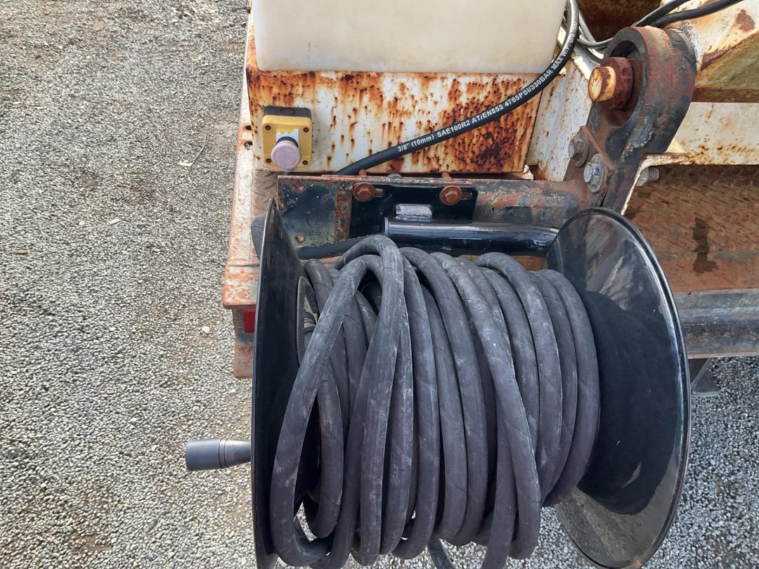 Photo '29' of Nissan Diesel MD235 Hydro Excavator