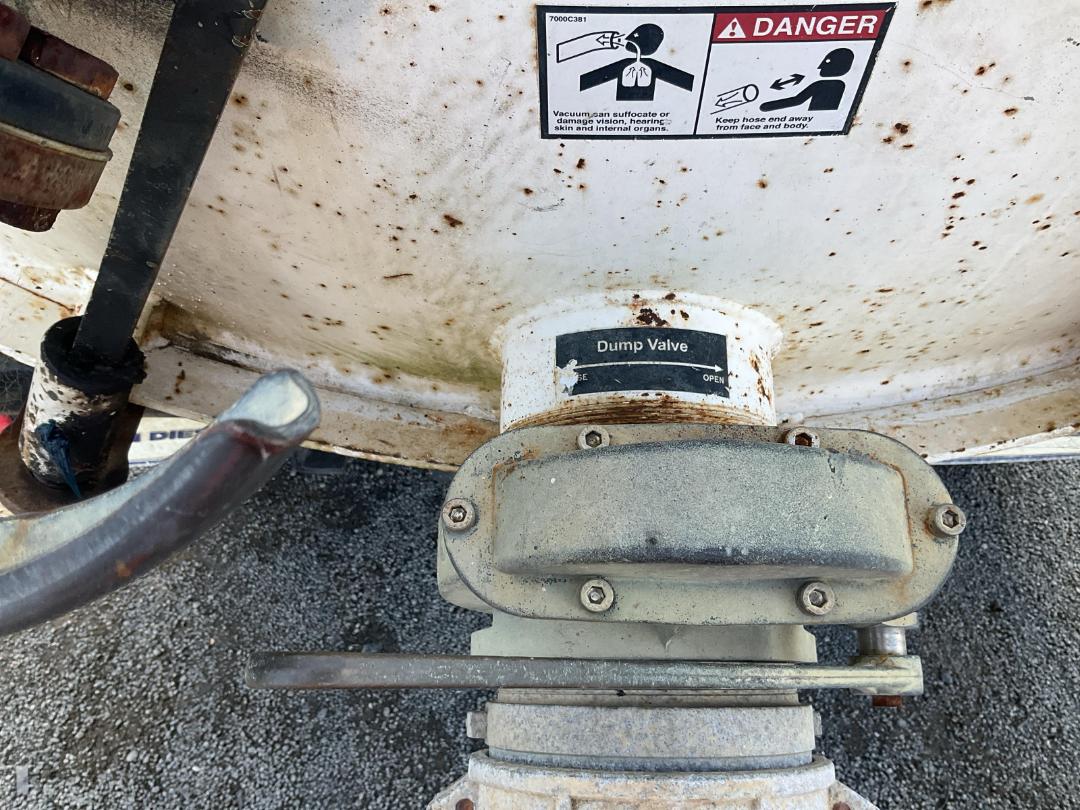 Photo '30' of Nissan Diesel MD235 Hydro Excavator