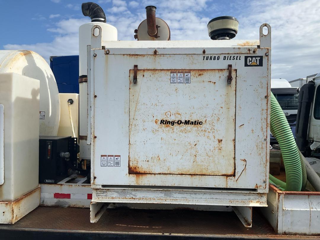 Photo '35' of Nissan Diesel MD235 Hydro Excavator