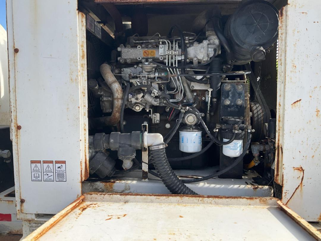 Photo '36' of Nissan Diesel MD235 Hydro Excavator