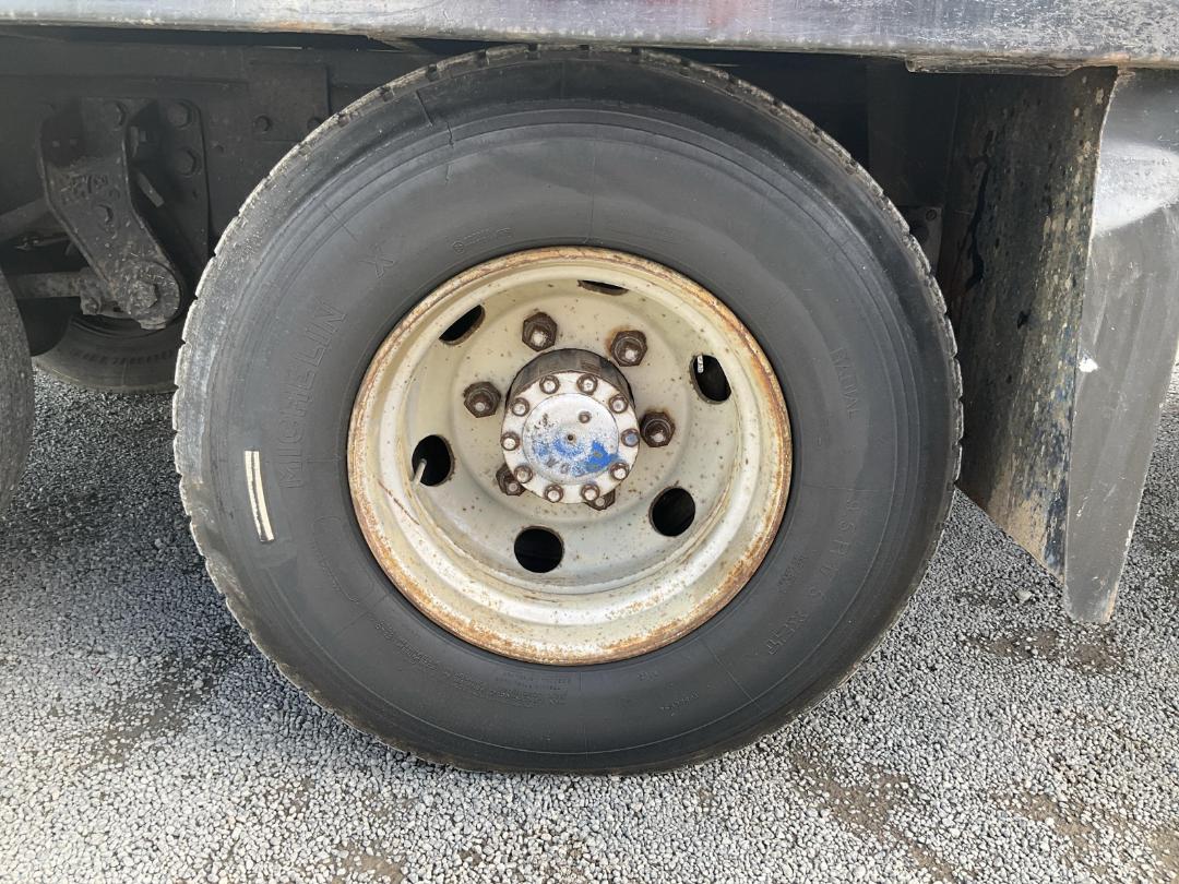 Photo '44' of Nissan Diesel MD235 Hydro Excavator