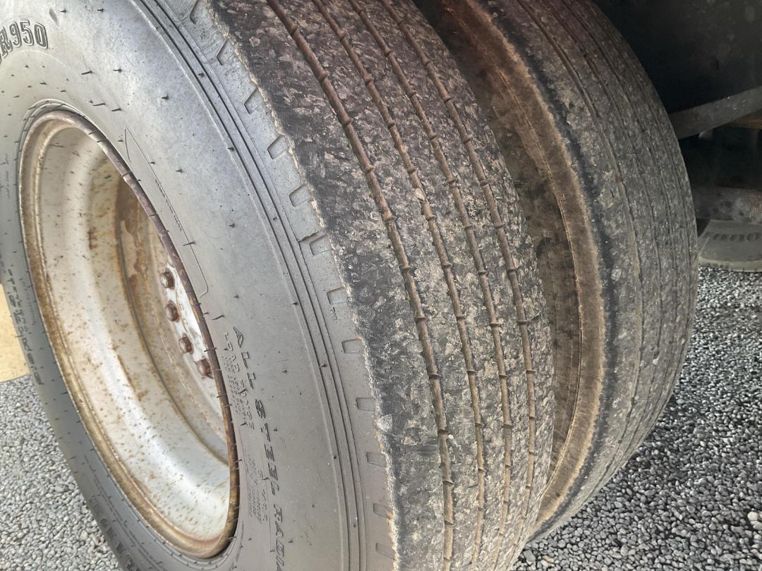 Photo '47' of Nissan Diesel MD235 Hydro Excavator