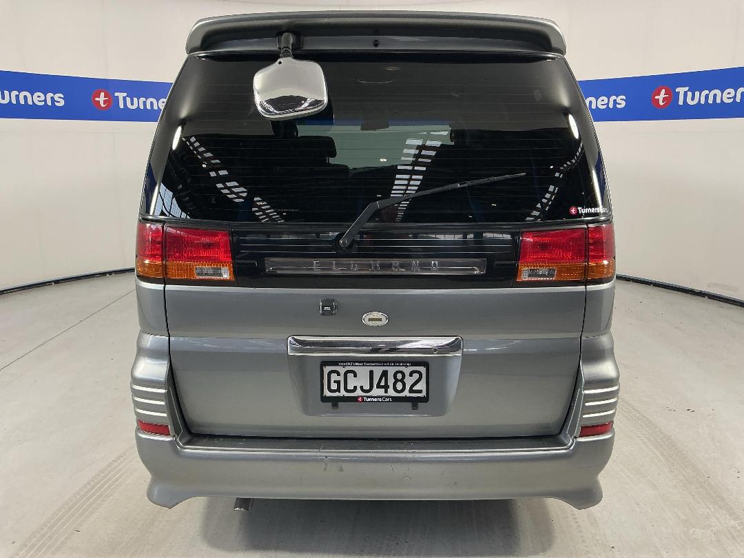 Photo '6' of Nissan Elgrand Photo '6' of Nissan Elgrand