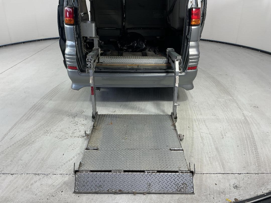 Photo '26' of Nissan Elgrand Photo '26' of Nissan Elgrand