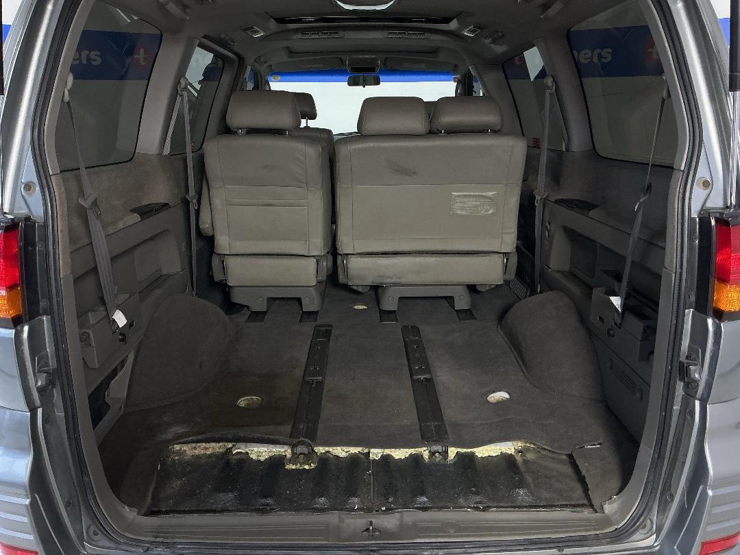 Photo '14' of Nissan Elgrand