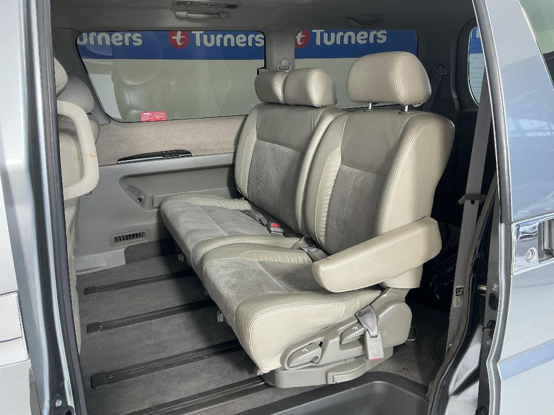 Photo '19' of Nissan Elgrand