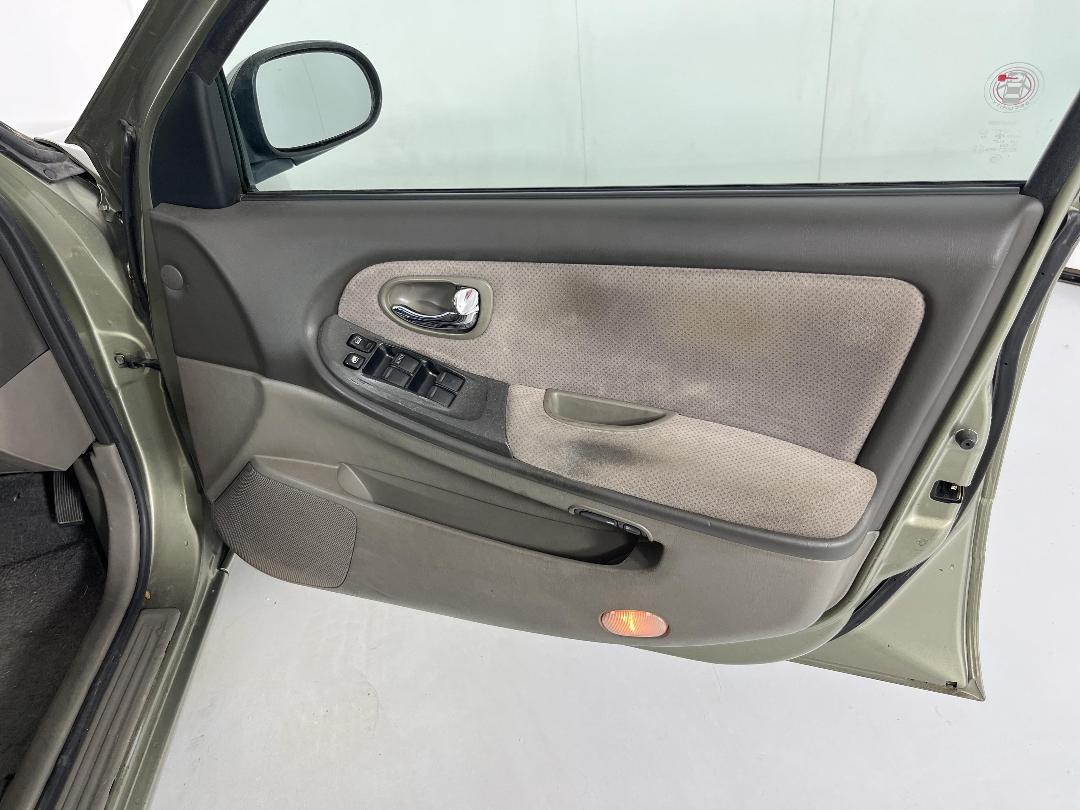 Photo '15' of Nissan Maxima Photo '15' of Nissan Maxima