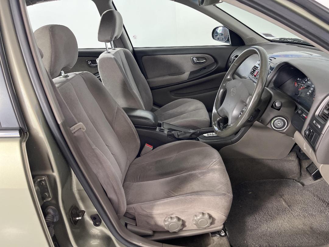 Photo '16' of Nissan Maxima Photo '16' of Nissan Maxima