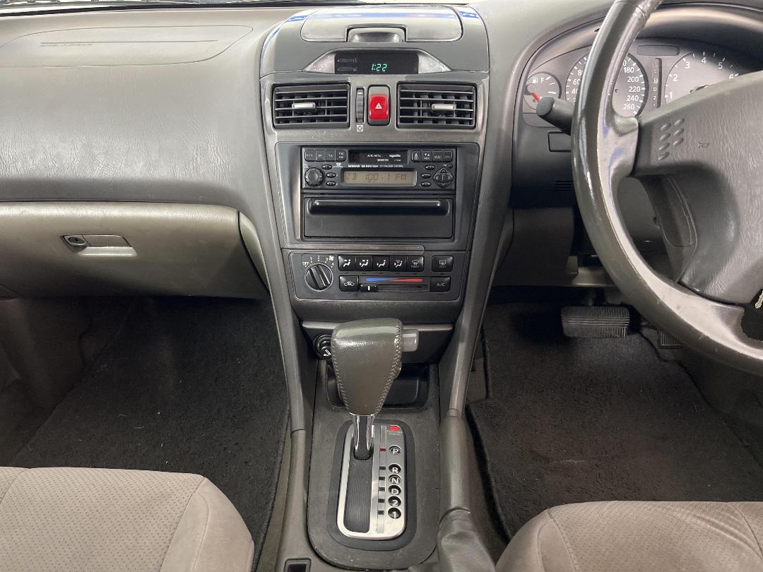 Photo '18' of Nissan Maxima Photo '18' of Nissan Maxima