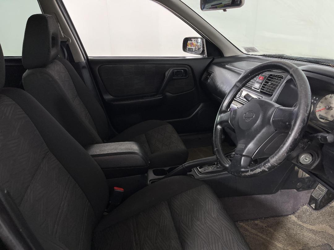 Photo '16' of Nissan Primera