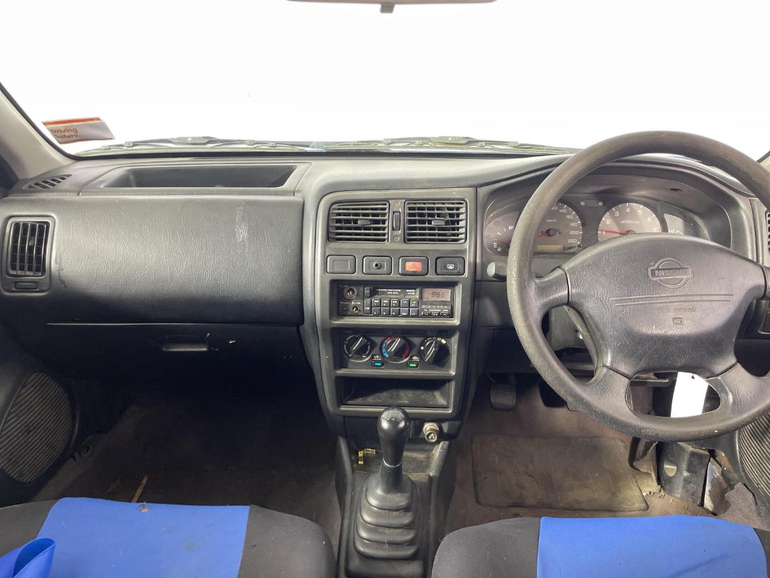 Photo '16' of Nissan Pulsar LX Photo '16' of Nissan Pulsar LX