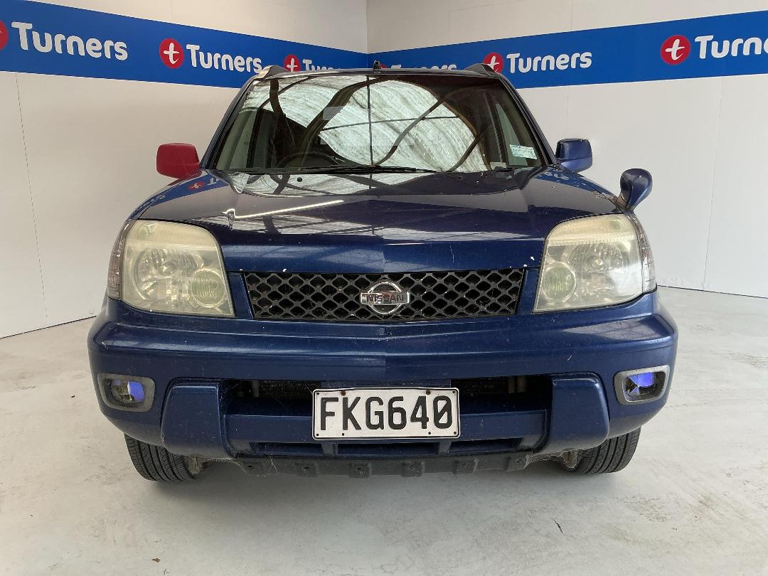 Photo '2' of Nissan X-Trail