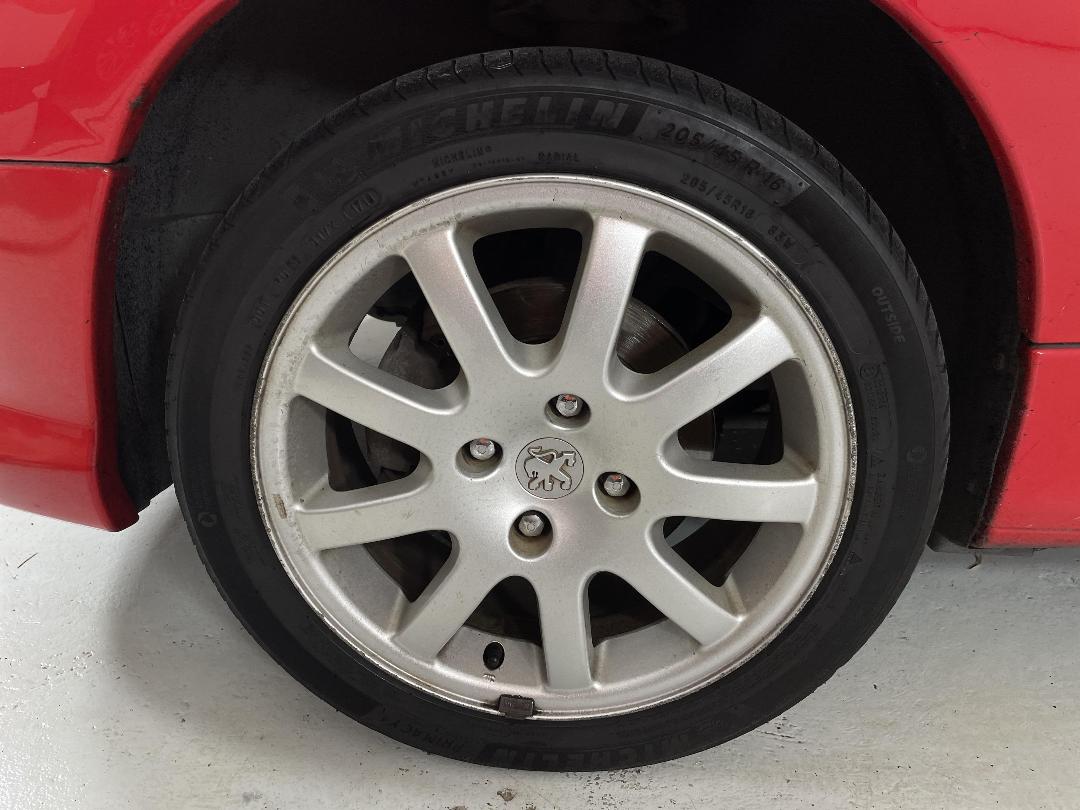 Photo '10' of Peugeot 206