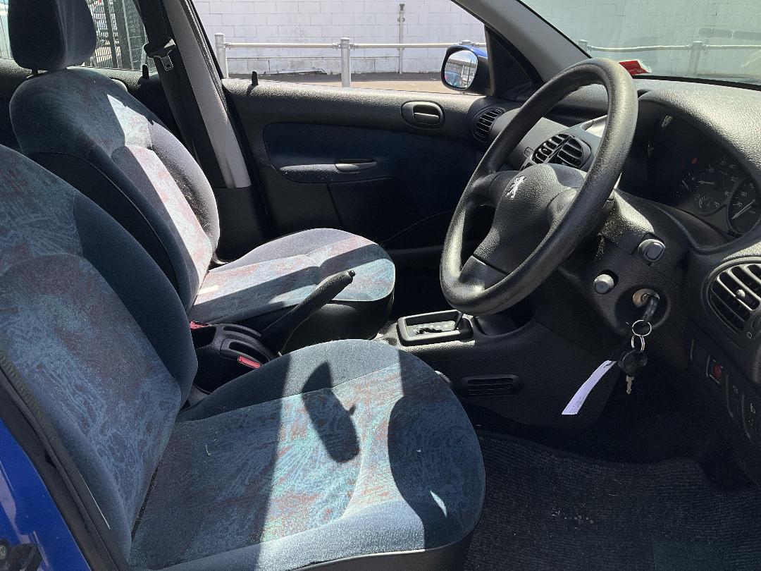 Photo '6' of Peugeot 206 Photo '6' of Peugeot 206