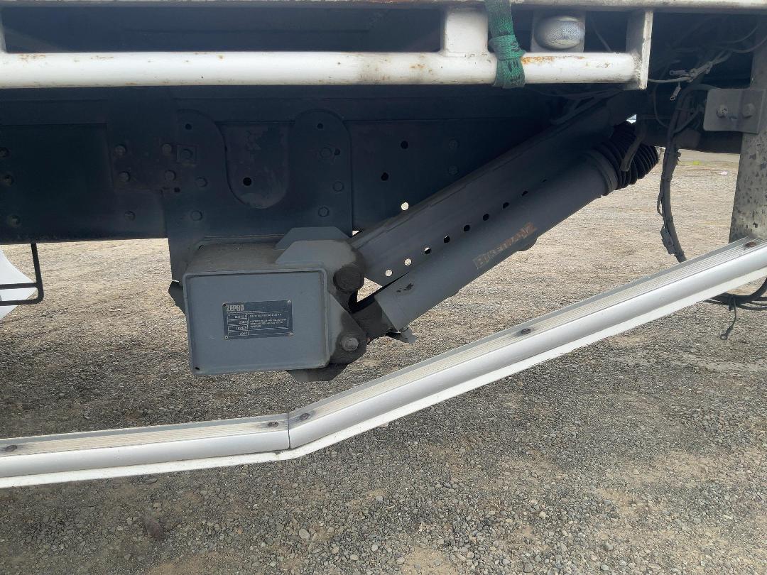 Photo '22' of Scania 124LB6X2 Box Body Photo '22' of Scania 124LB6X2 Box Body