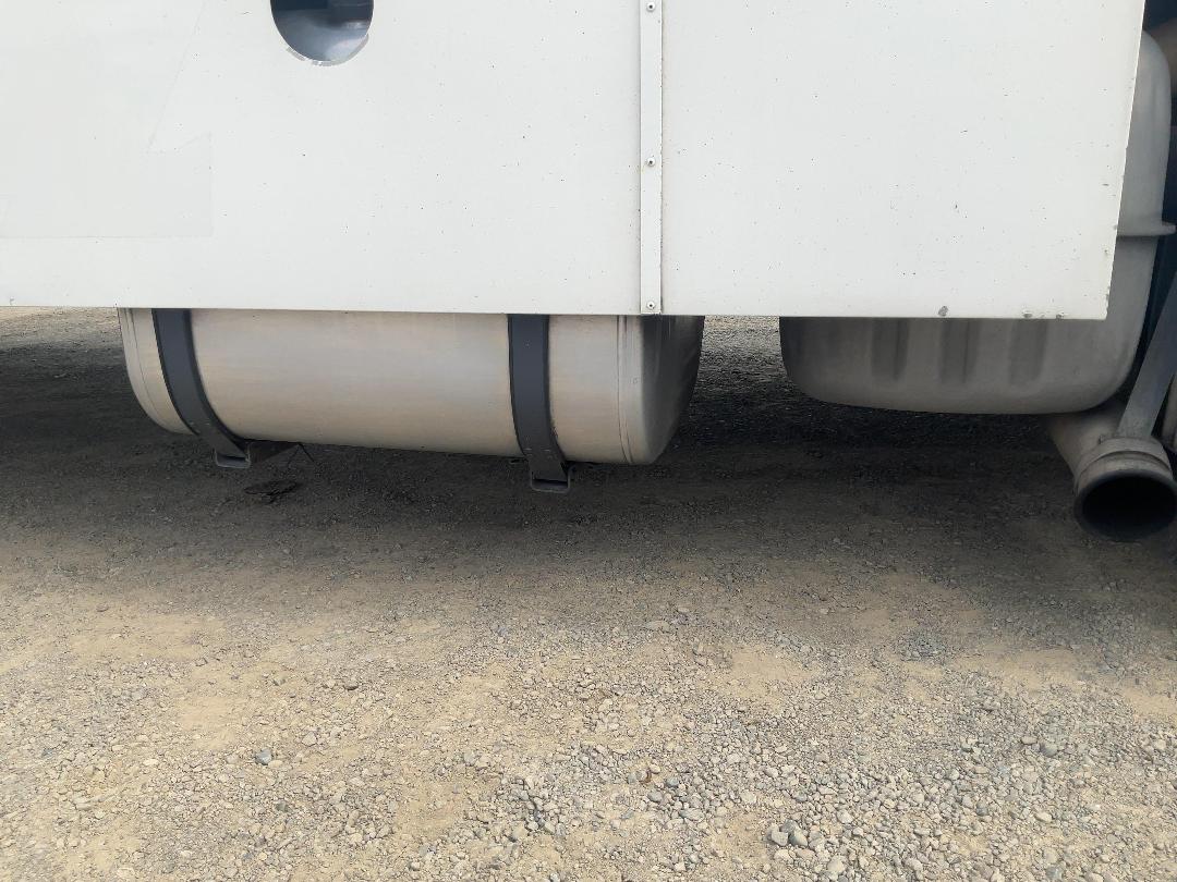 Photo '27' of Scania 124LB6X2 Box Body Photo '27' of Scania 124LB6X2 Box Body