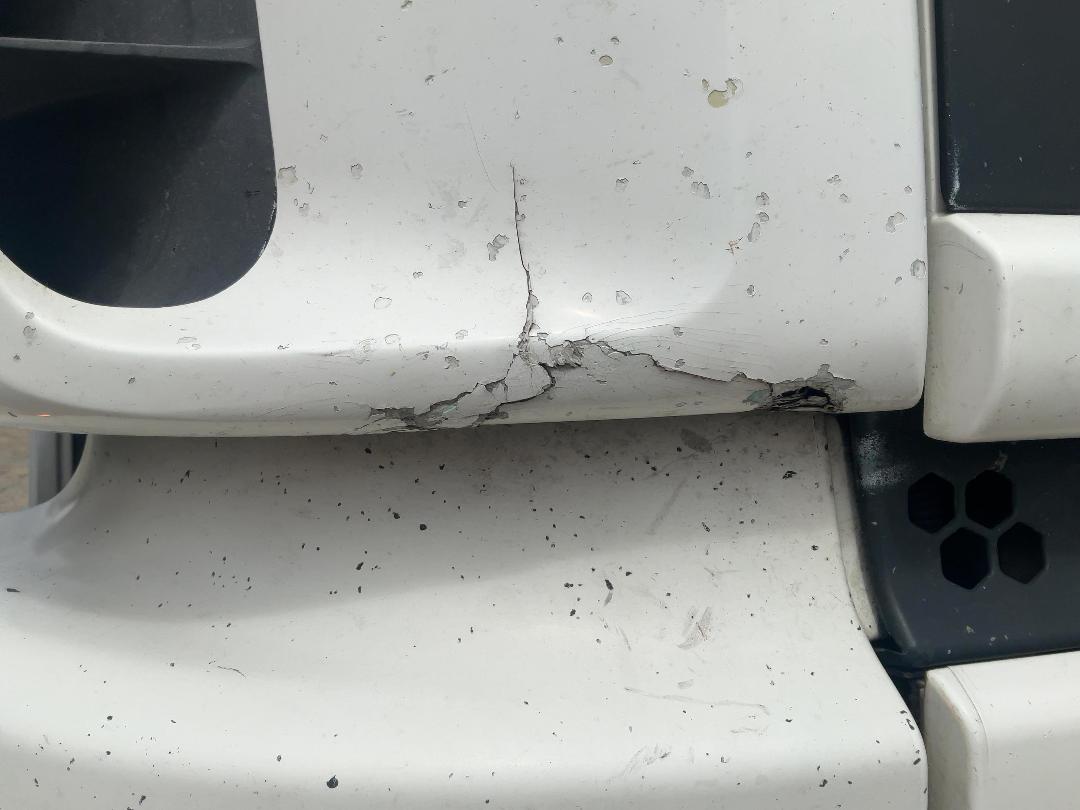 Photo '37' of Scania 124LB6X2 Box Body Photo '37' of Scania 124LB6X2 Box Body