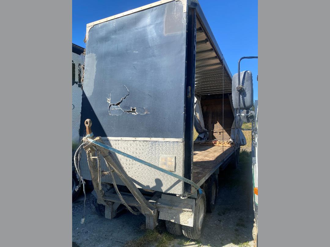 Photo '3' of STEELBRO SBFC430F Curtainsider Full Photo '3' of STEELBRO SBFC430F Curtainsider Full